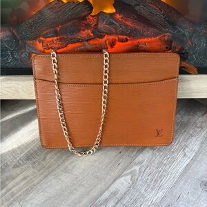 Authentic Louis Vuitton Epi Pochette Homme Black crossbody purse clutch beige